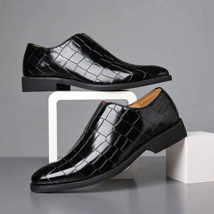 Holloway™ Oxford Shoes